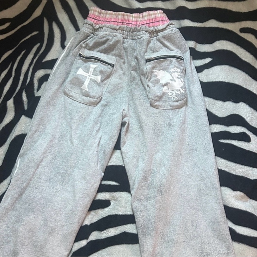 Cozy Worldwide Jogger Pants - Picture 2 of 5
